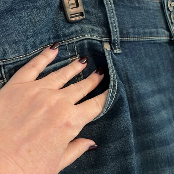 Torrid Jegging Skinny Super Soft High-Rise Jean Sz 22S NWT - Picture 4 of 11